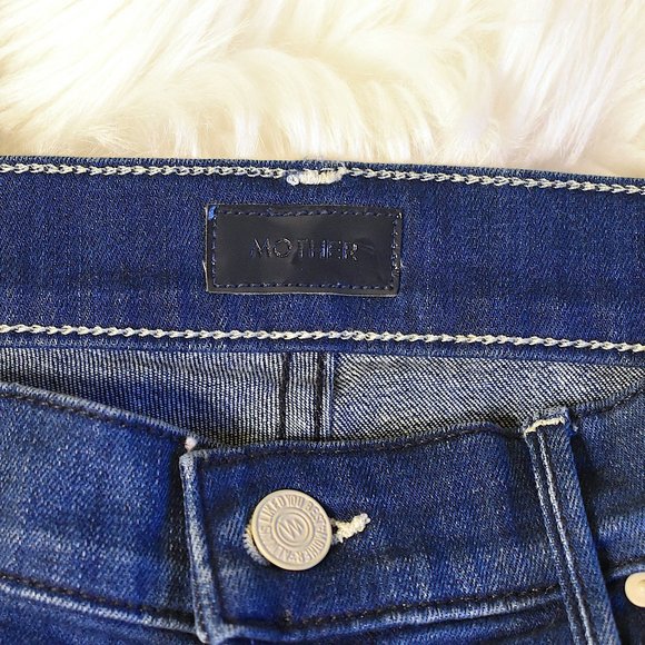 MOTHER | The Mid Rise Dazzler Crop Fray Squeeze it - Picture 7 of 8